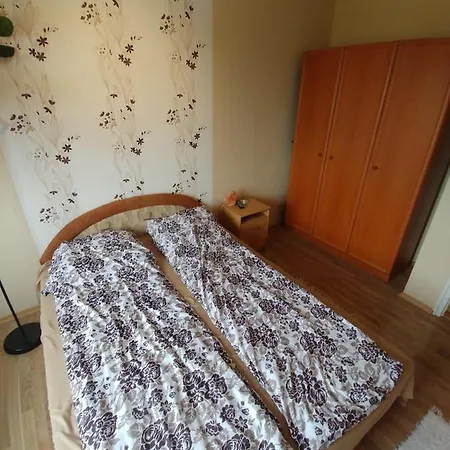 Vella Apartman Apartament *