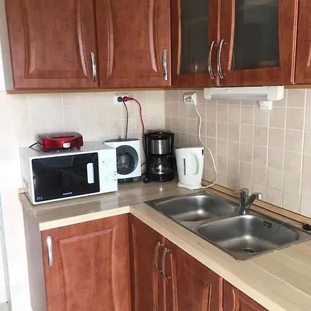 Vella Apartman Apartament *